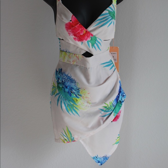 Asymmetrical Floral Cutout Dress - Picture 3 of 4